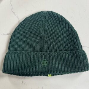 G Fore Cashmere Hat
LIMITED EDITION CIRCLE G'S CASHMERE RIBBED BEANIE